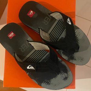 Men's Quicksilver Sandals Size 11
